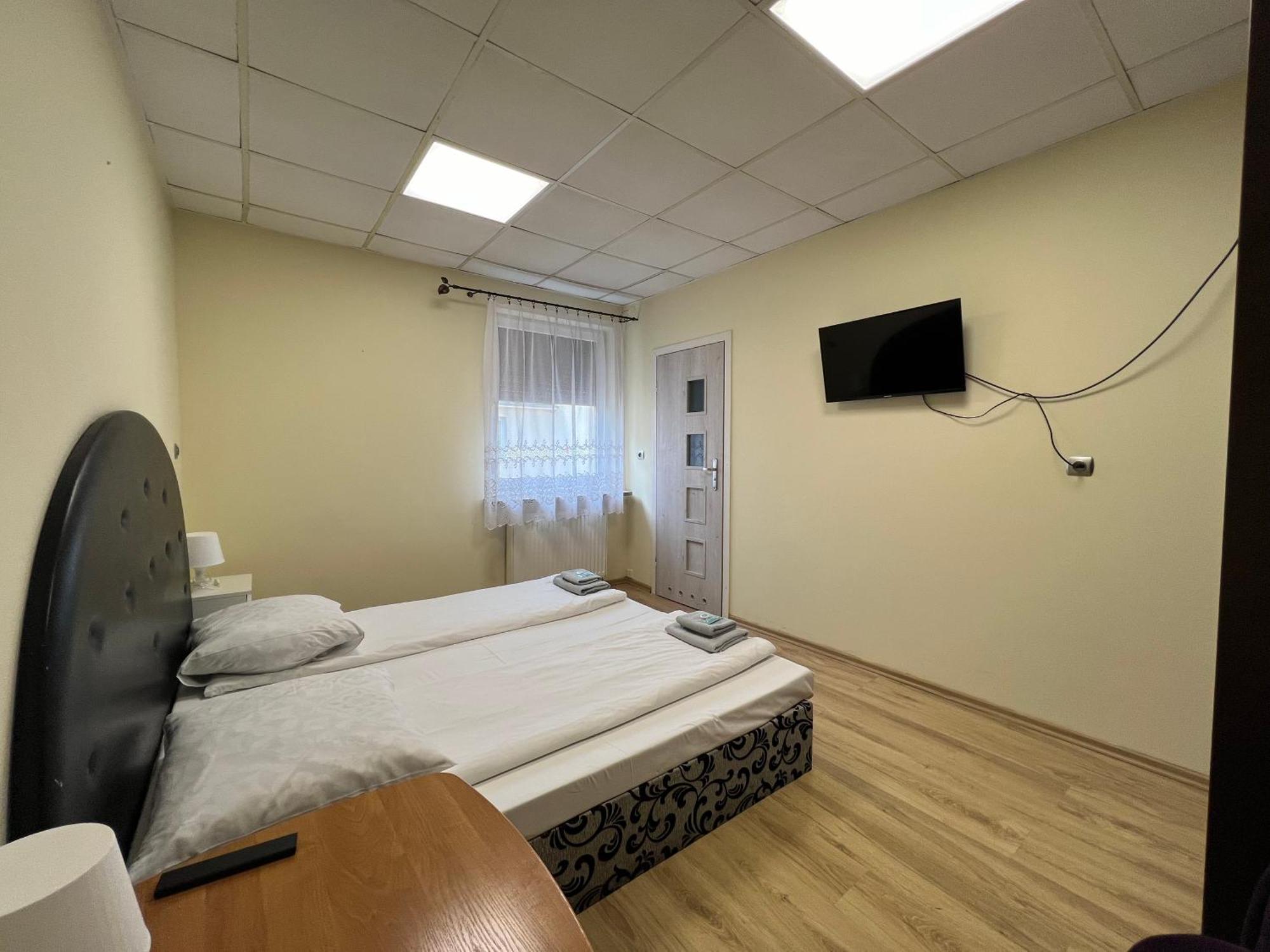 Etna - Hostel -Noclegi ジェシュフ エクステリア 写真