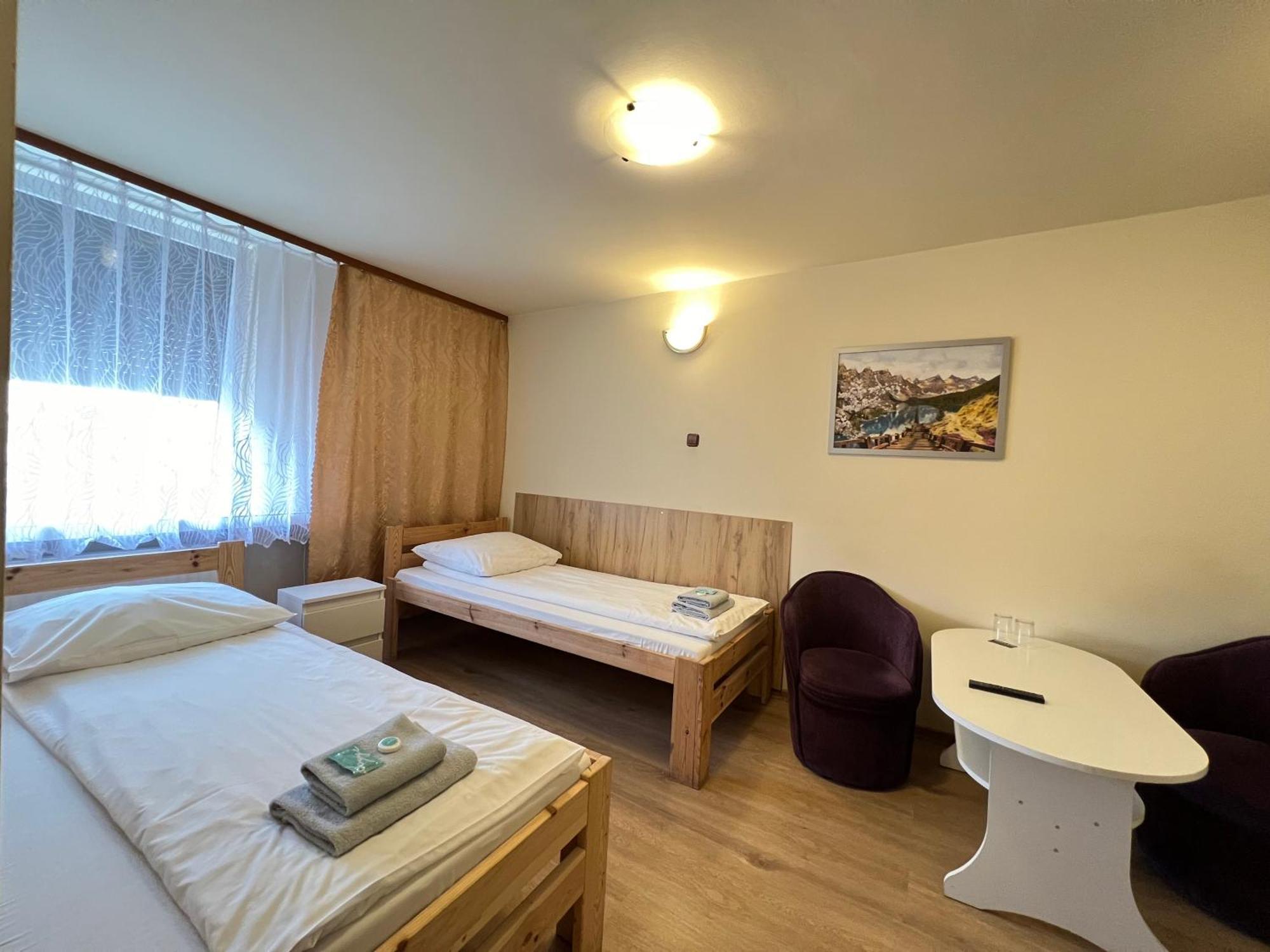 Etna - Hostel -Noclegi ジェシュフ エクステリア 写真