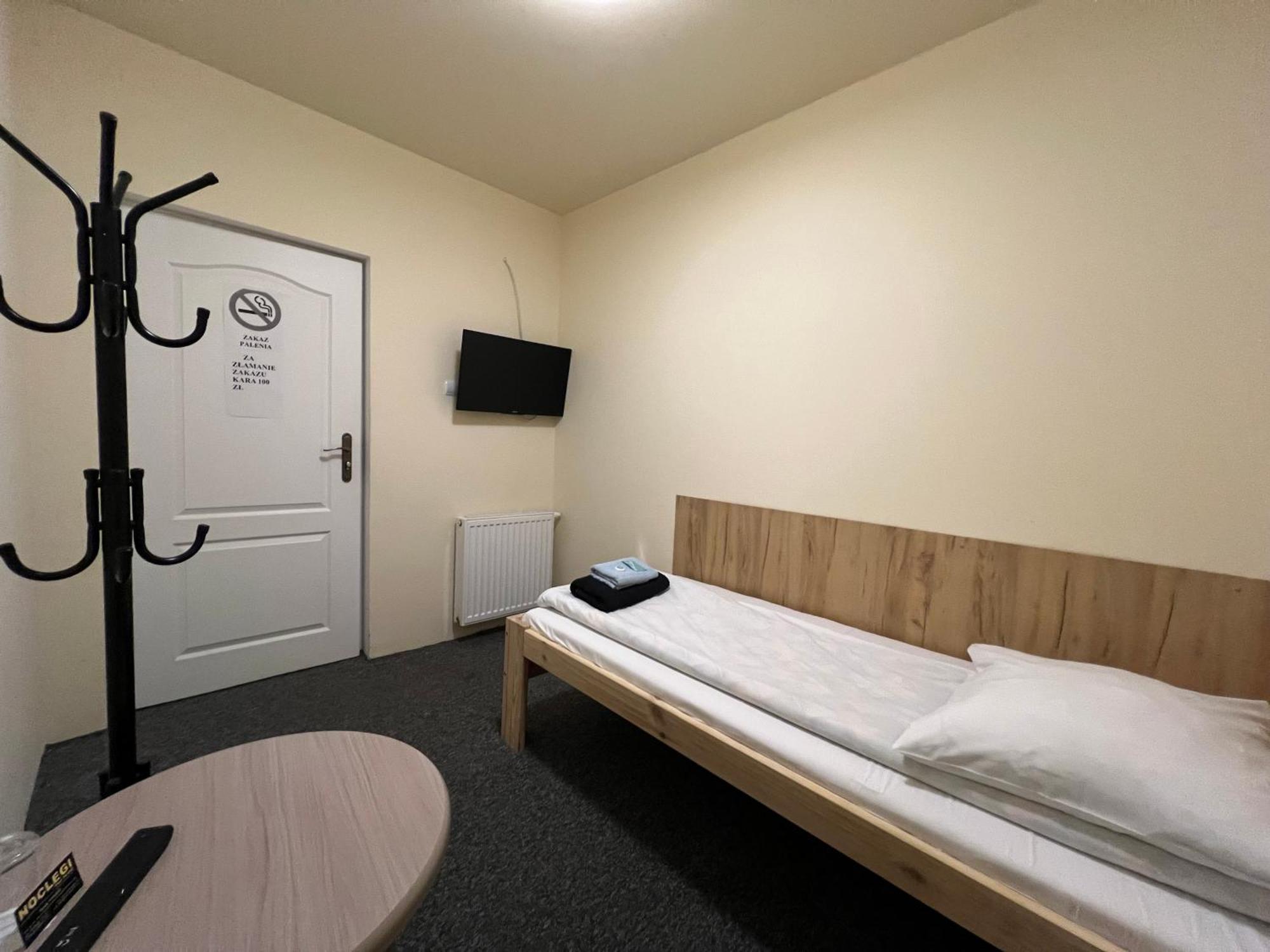 Etna - Hostel -Noclegi ジェシュフ エクステリア 写真