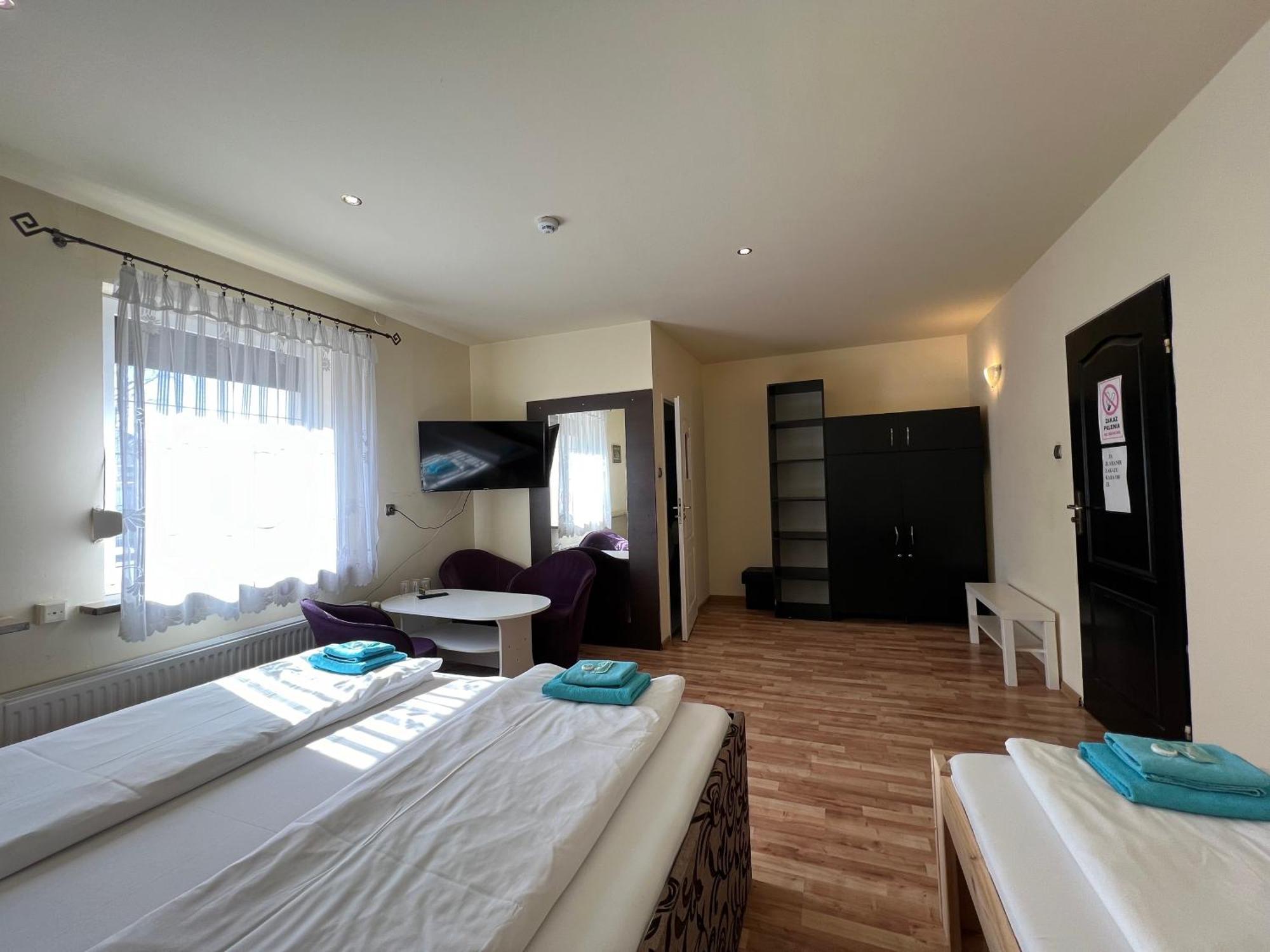 Etna - Hostel -Noclegi ジェシュフ エクステリア 写真